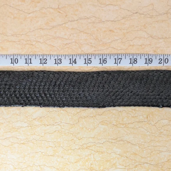 Vintage Woven Wide Straw Black Adjustable Belt.5" x 2 Oval Wooden Buckle - Picture 6 of 13